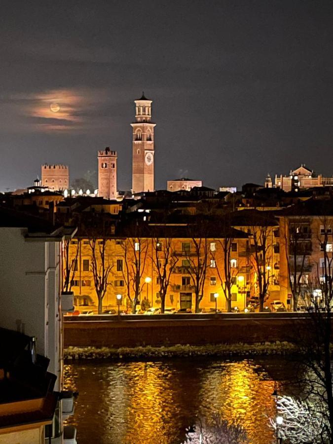 Dreaming Adige River Appartement Verona Buitenkant foto