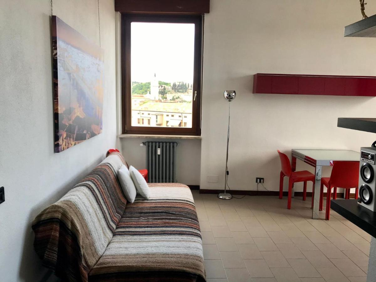 Dreaming Adige River Appartement Verona Buitenkant foto