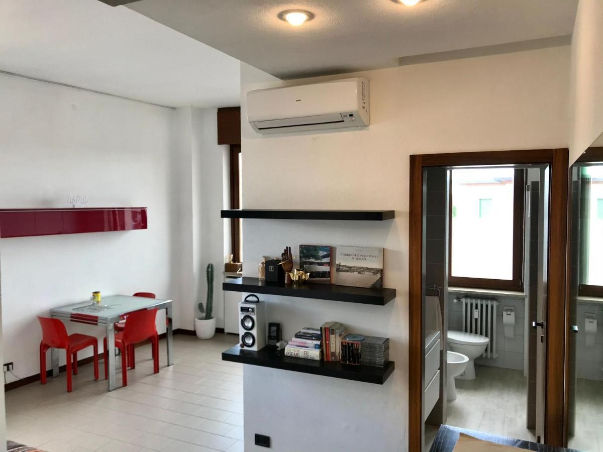 Dreaming Adige River Appartement Verona Buitenkant foto