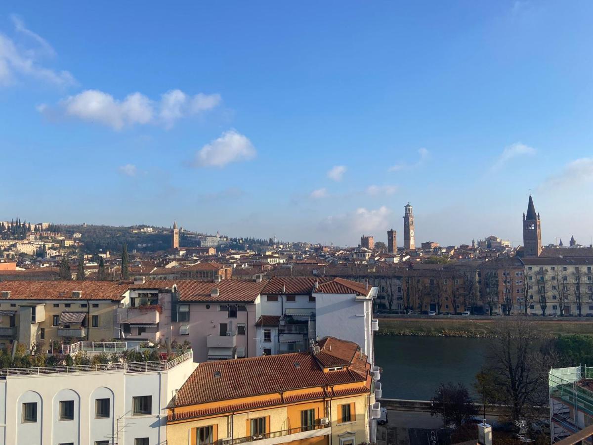 Dreaming Adige River Appartement Verona Buitenkant foto