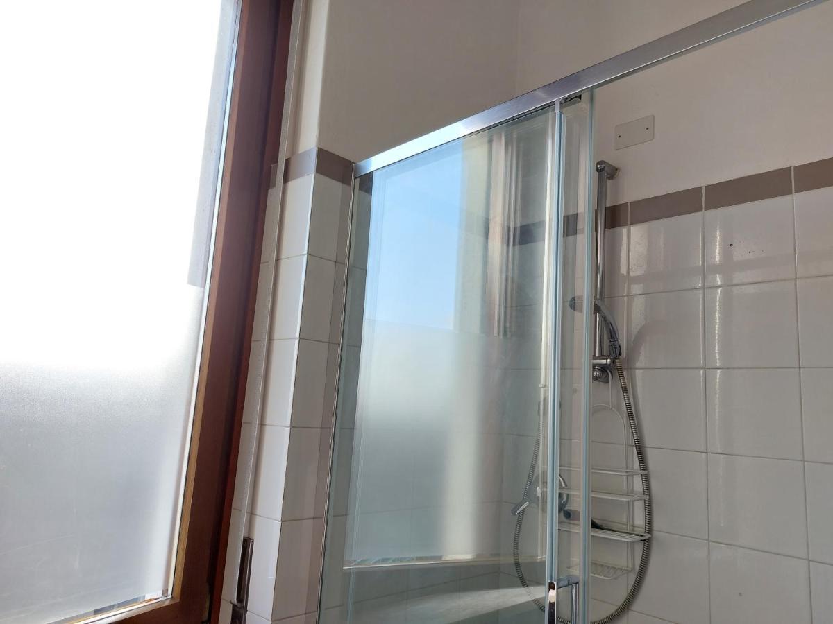 Dreaming Adige River Appartement Verona Buitenkant foto