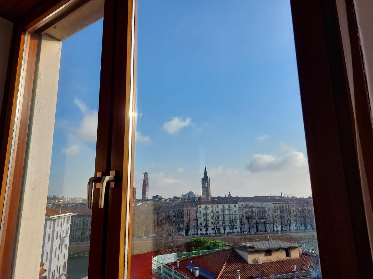 Dreaming Adige River Appartement Verona Buitenkant foto