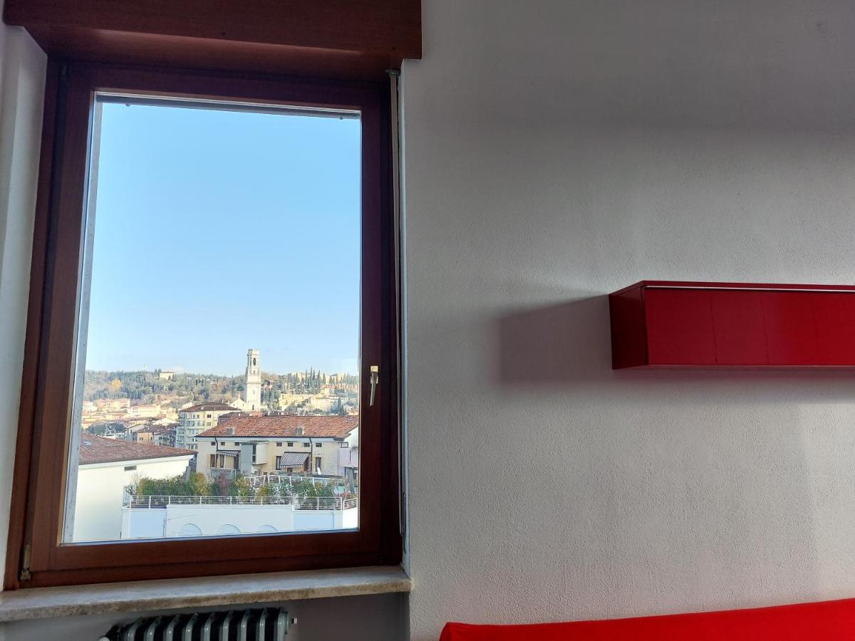 Dreaming Adige River Appartement Verona Buitenkant foto